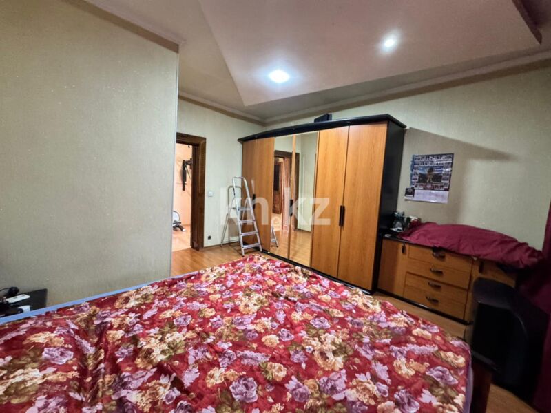 Продажа 5-комнатного дома, 373 м² - Продажа домов, коттеджей в Караганде - страница 4 фото 14 из 38