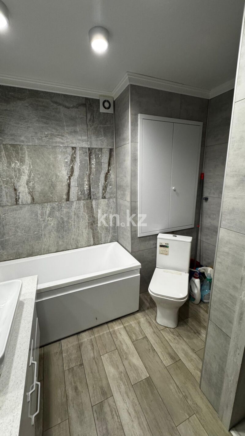 Продажа 4-комнатной квартиры, 134.9 м² - Продажа четырехкомнатных квартир в кирпичном доме в Караганде - страница 4 фото 9 из 33