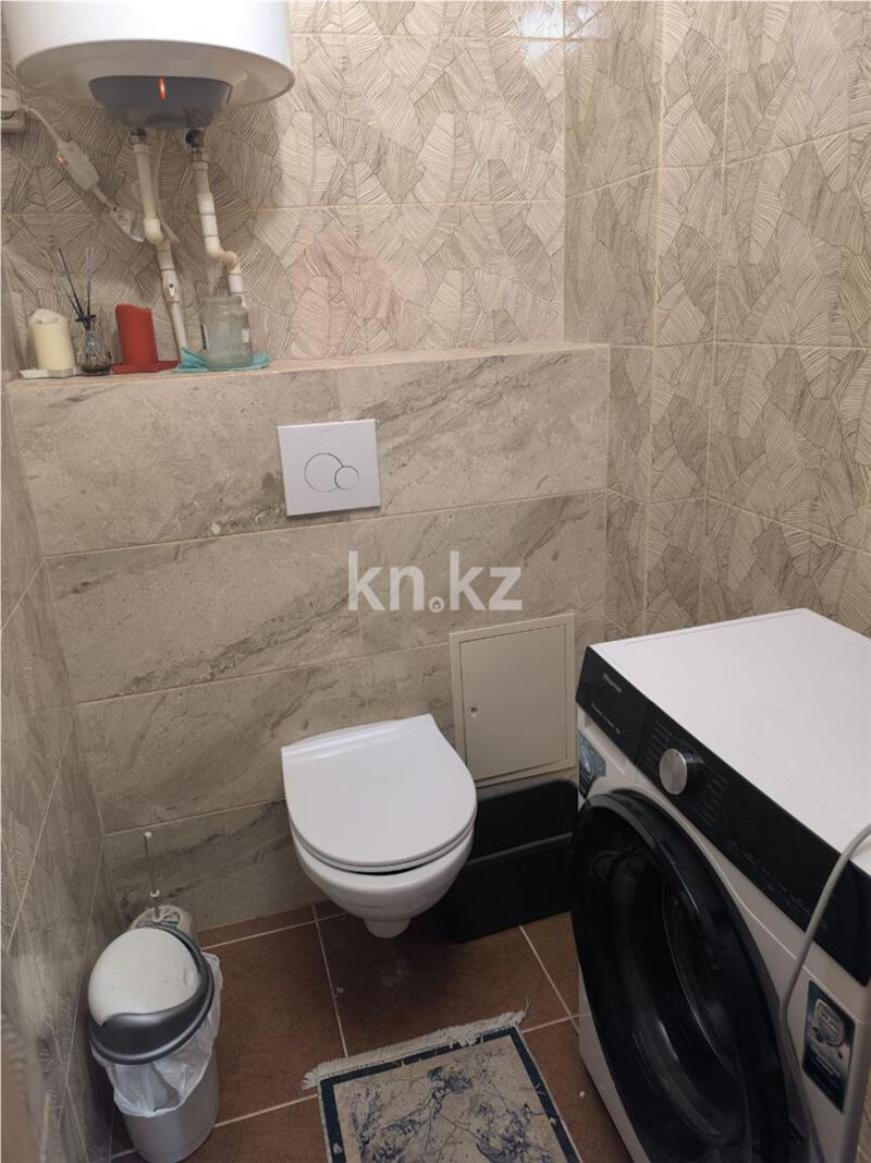 Продажа 2-комнатной квартиры, 66 м² - Продажа квартир в блочном доме в Караганде - страница 2 фото 10 из 13