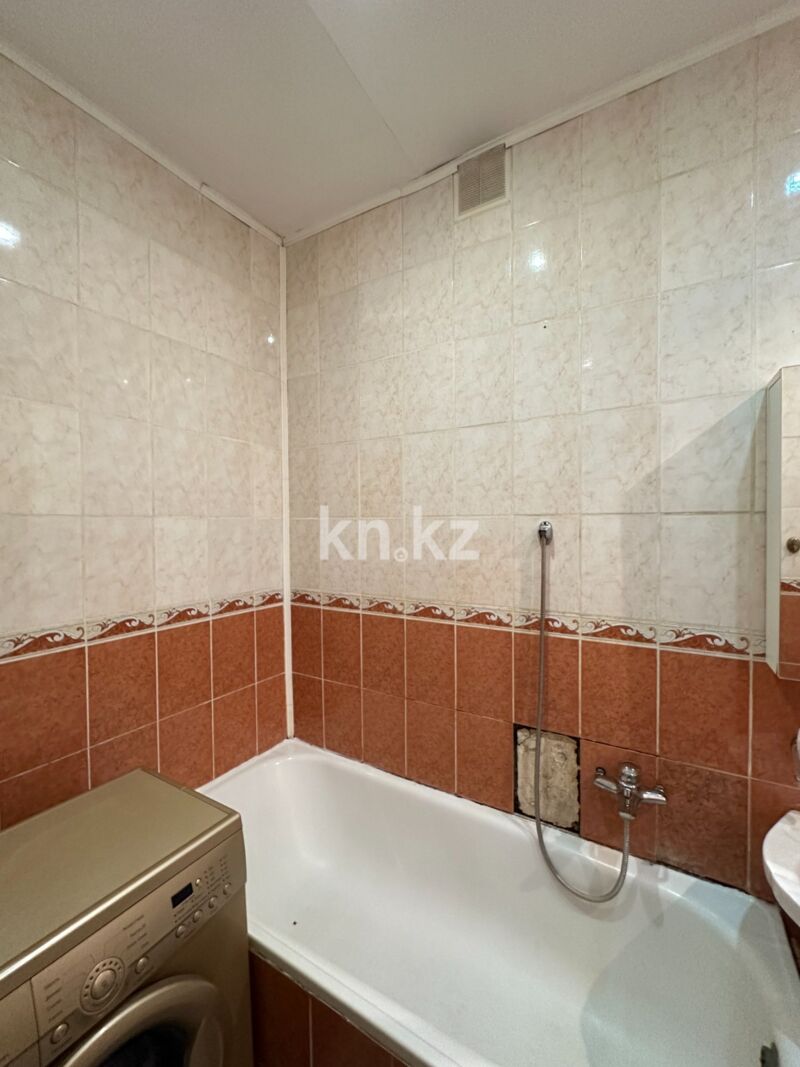 Продажа 4-комнатной квартиры, 73 м² - Продажа четырехкомнатных квартир в кирпичном доме в Караганде - страница 4 фото 28 из 35