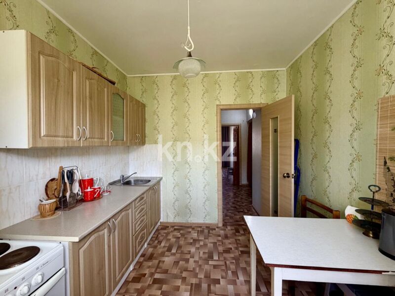 Продажа 3-комнатной квартиры, 63 м² - Продажа трехкомнатных квартир в панельном доме в Караганде - страница 5 фото 9 из 13