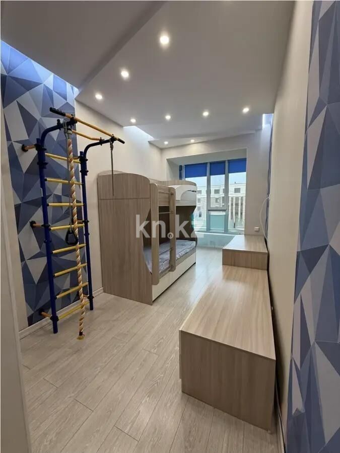 Продажа 3-комнатной квартиры, 128 м² - Продажа квартир в районе Михайловка в Караганде фото 3 из 6