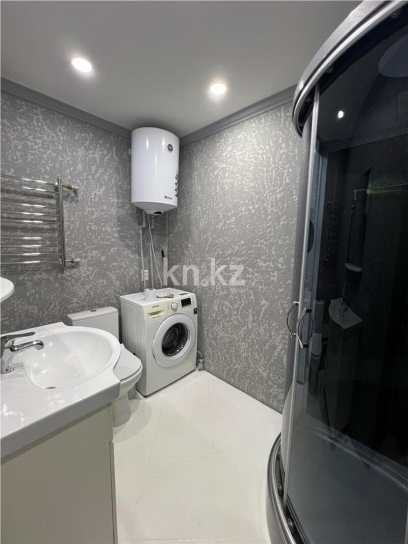 Продажа 3-комнатной квартиры, 57 м² - Продажа трехкомнатных квартир в кирпичном доме в Караганде - страница 8 фото 9 из 13