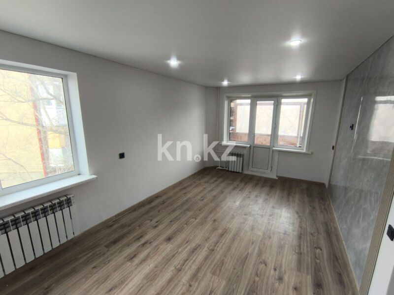 Продажа 1-комнатной квартиры, 31 м² - Продажа однокомнатных квартир в панельном доме в Караганде - страница 10 фото 2 из 11