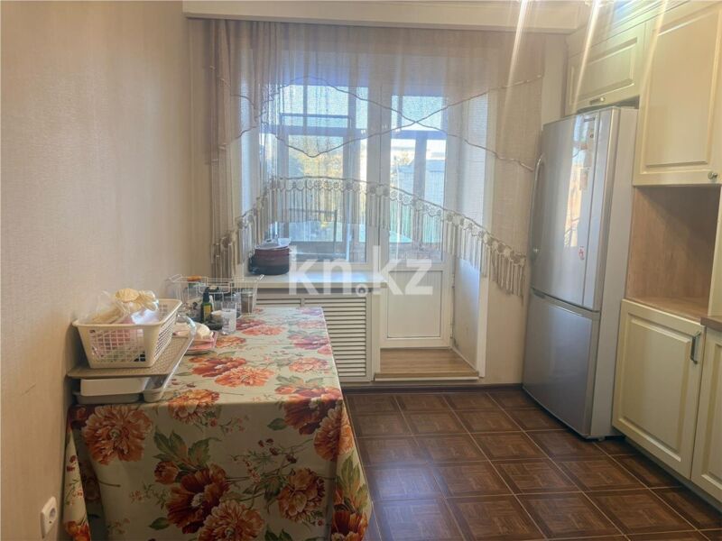 Продажа 4-комнатной квартиры, 97 м² - Продажа четырехкомнатных квартир в кирпичном доме в Караганде фото 18 из 28