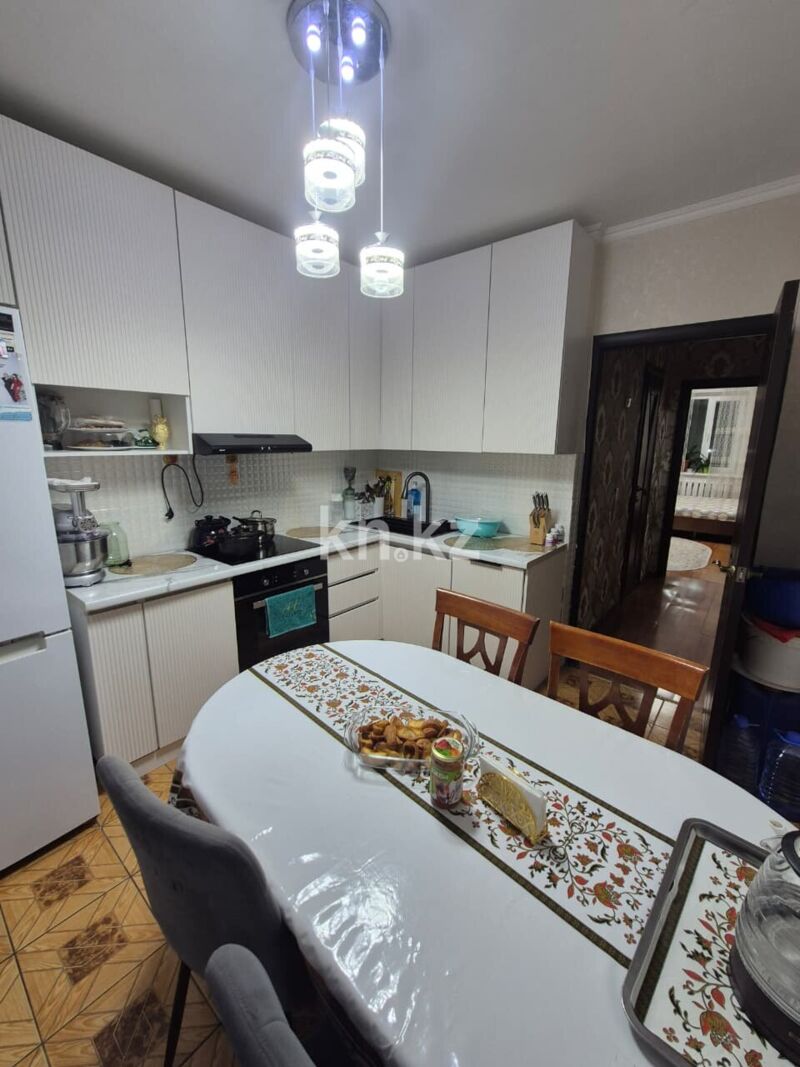Продажа 3-комнатной квартиры, 62 м² - Продажа квартир в Майкудуке Караганды - страница 2 фото 6 из 21