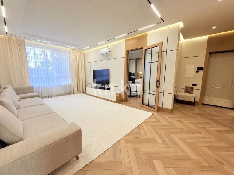 Продажа 4-комнатной квартиры, 120 м² - Продажа четырехкомнатных квартир в блочном доме в Казахстане - страница 6 фото 1 из 9