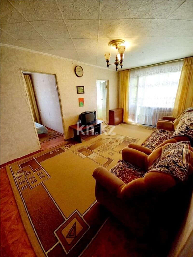 Продажа 3-комнатной квартиры, 50 м² - Продажа квартир в Майкудуке Караганды - страница 37 фото 2 из 9