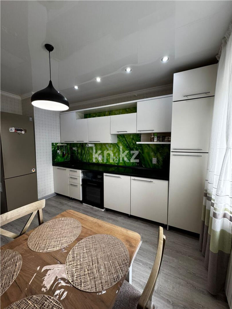 Продажа 2-комнатной квартиры, 68 м² - Продажа квартир в блочном доме в Караганде - страница 2 фото 6 из 17