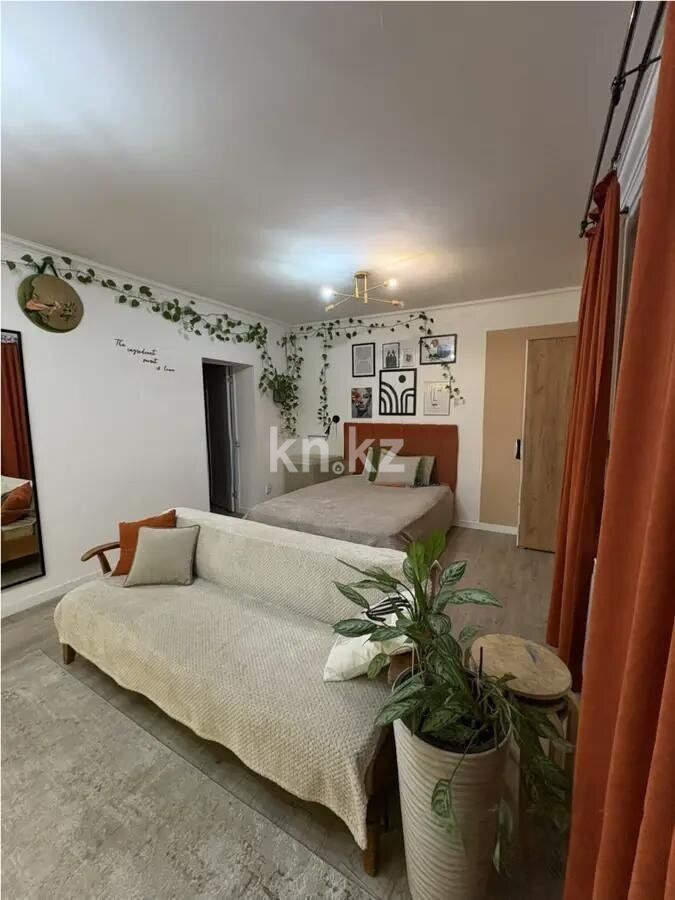 Продажа 2-комнатной квартиры, 38 м² - Продажа двухкомнатных квартир в кирпичном доме в Алматы фото 1 из 4