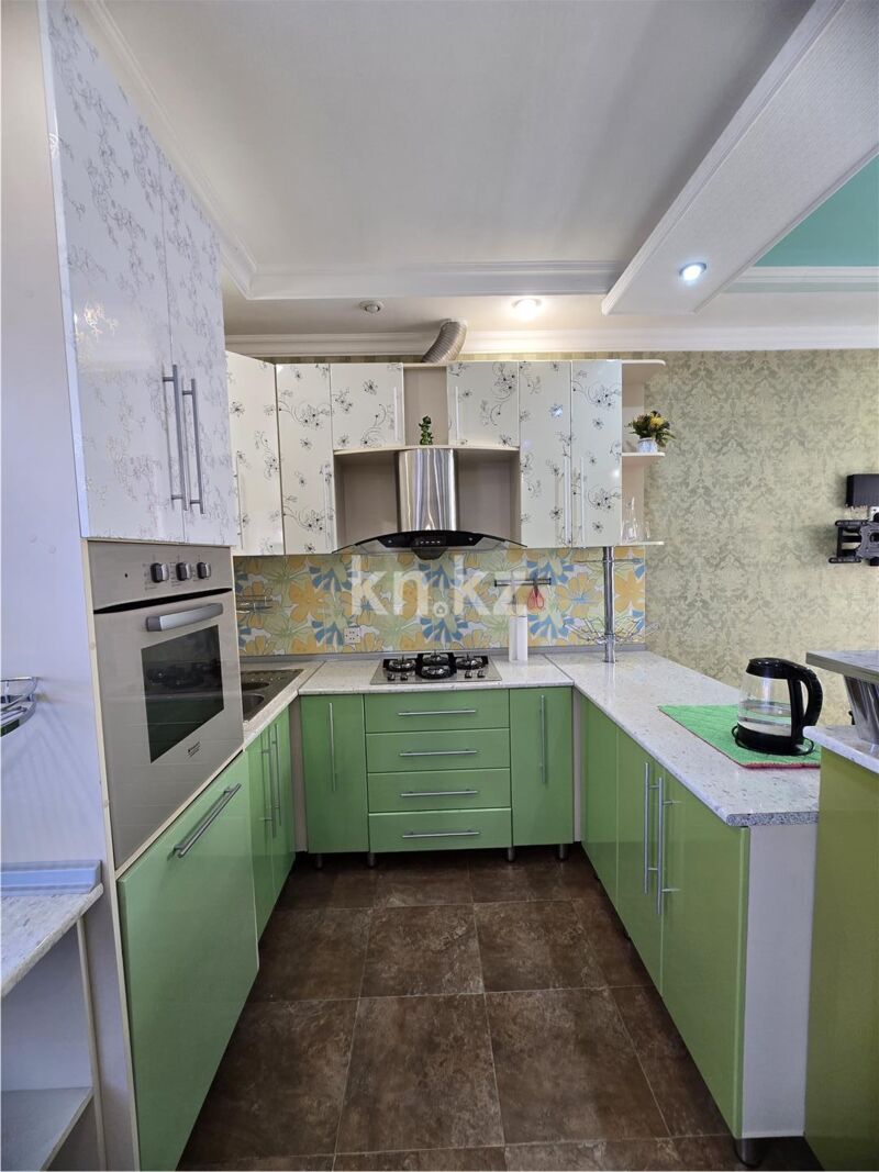 Продажа 6-комнатного дома, 274 м² - Продажа домов, коттеджей в Караганде - страница 4 фото 23 из 38