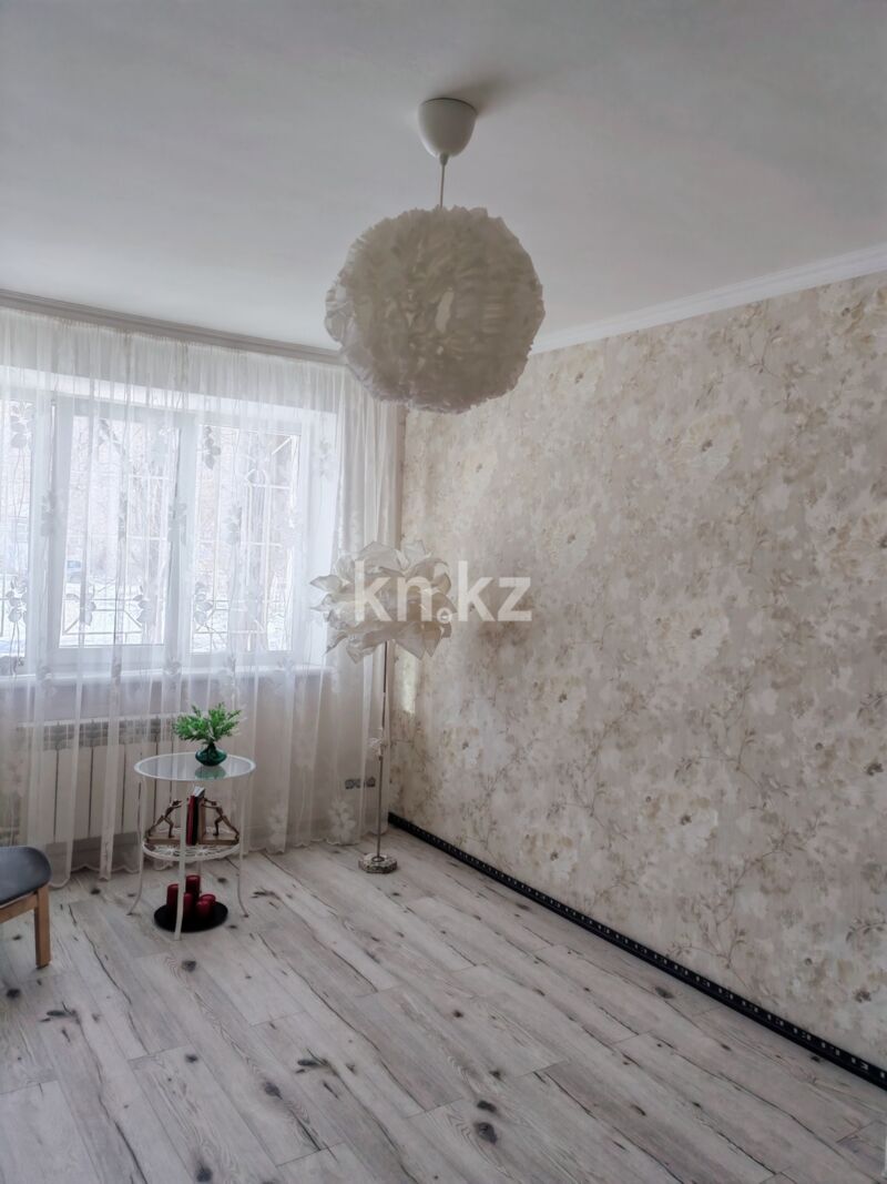 Продажа 1-комнатной квартиры, 32 м² - Продажа однокомнатных квартир в панельном доме в Караганде - страница 3 фото 2 из 15
