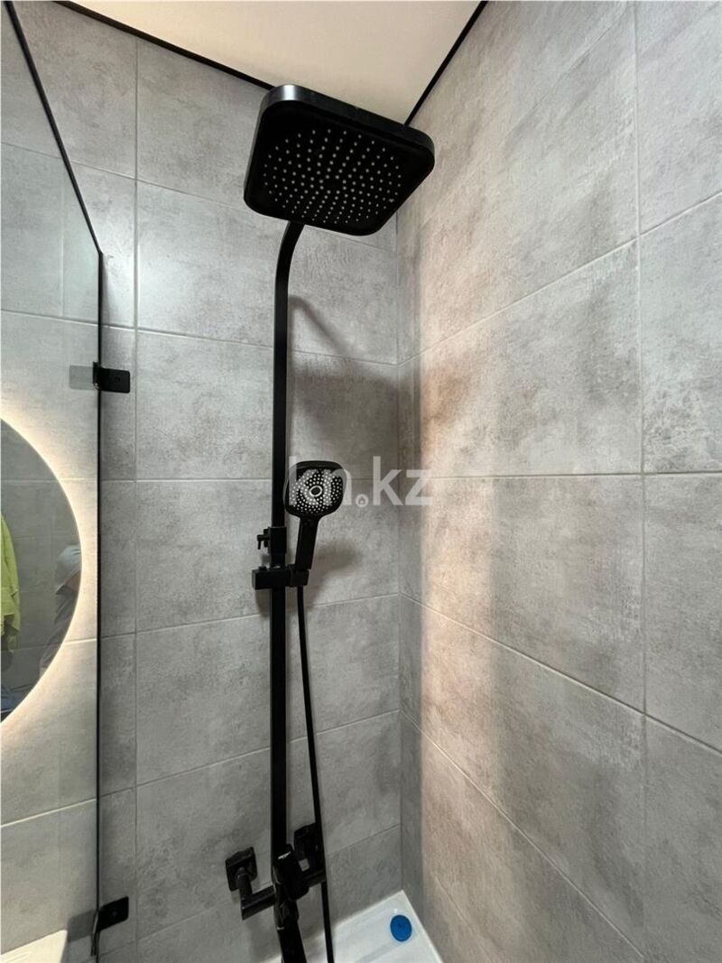 Продажа 2-комнатной квартиры, 78 м² - Продажа квартир в панельном доме в Казахстане - страница 9 фото 8 из 20