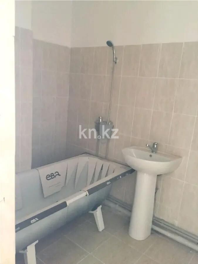 Продажа 2-комнатной квартиры, 60 м² - Продажа квартир в блочном доме в Астане - страница 6 фото 2 из 4