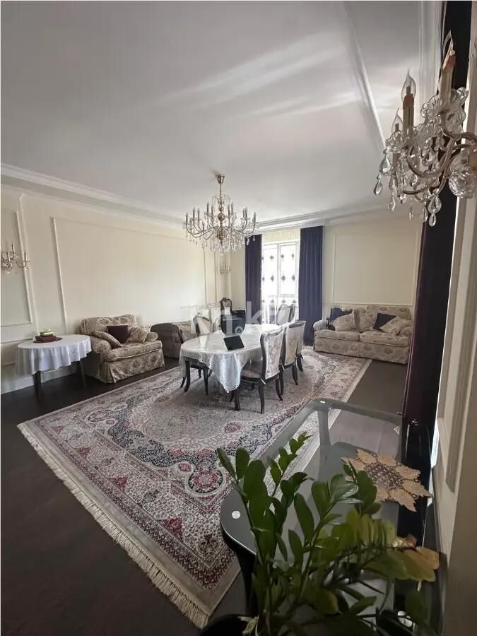 Продажа 4-комнатной квартиры, 178.4 м² - Продажа четырехкомнатных квартир в кирпичном доме в Казахстане фото 1 из 7