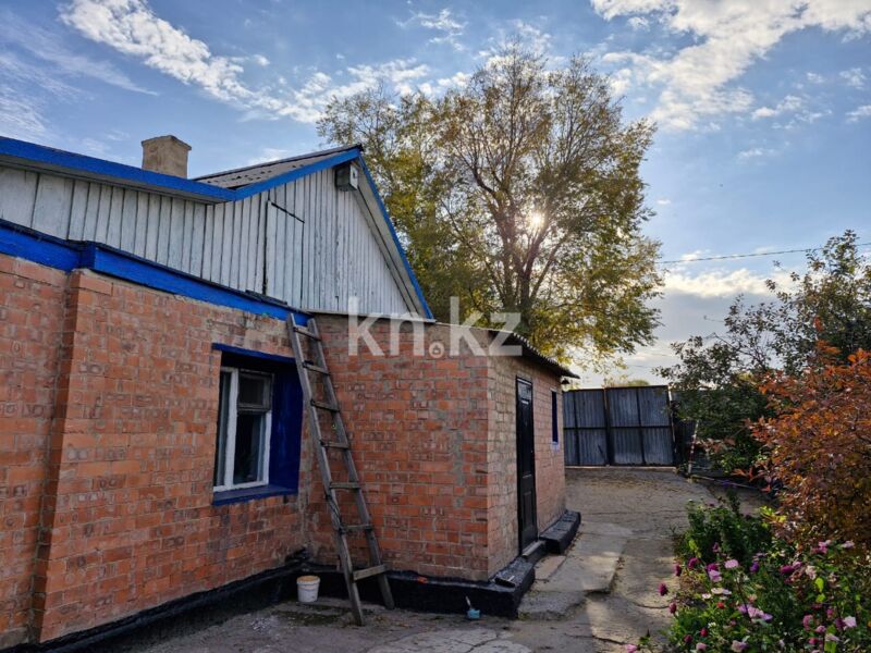 Продажа 4-комнатного дома, 56 м² - Продажа домов, коттеджей в Караганде - страница 3 фото 9 из 14