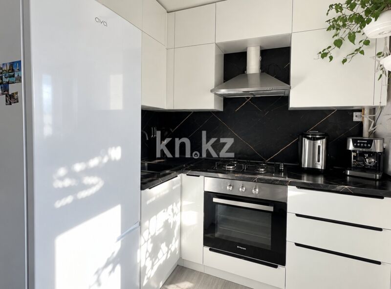 Продажа 3-комнатной квартиры, 51 м² - Продажа трехкомнатных квартир в Караганде - страница 2 фото 2 из 5