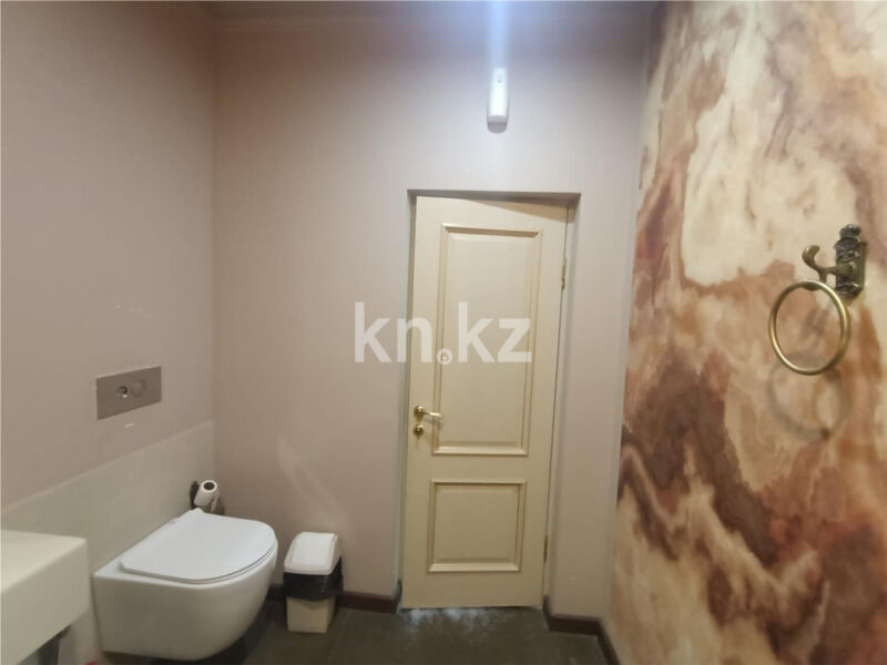 Продажа 5-комнатной квартиры, 200 м² - Продажа пятикомнатных и более квартир в монолитно-каркасном доме в Астане фото 31 из 47