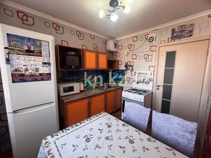 Продажа 3-комнатной квартиры, 67 м² - Продажа трехкомнатных квартир в Майкудуке Караганды - страница 9 фото 7 из 16