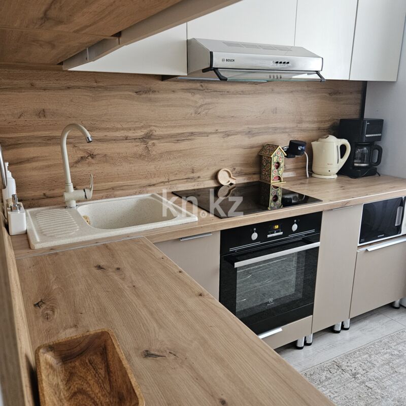 Продажа 2-комнатной квартиры, 52.6 м² - Продажа двухкомнатных квартир в панельном доме в Караганде фото 17 из 38