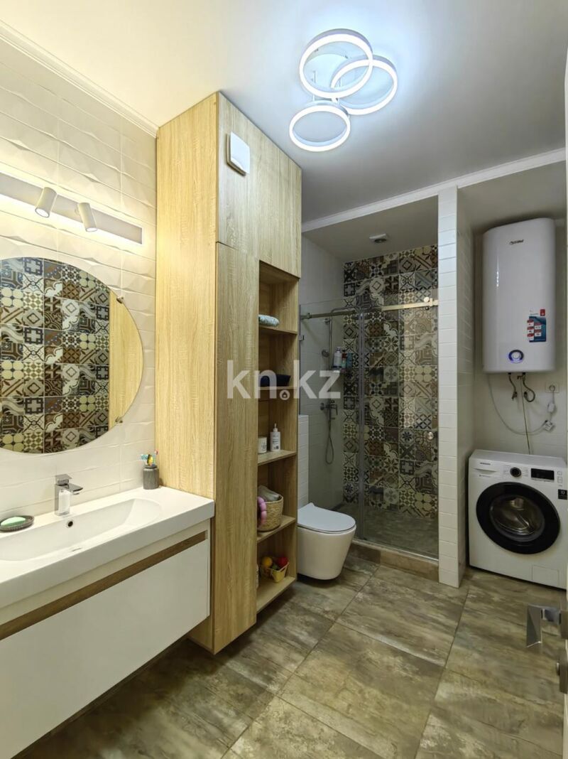 Продажа 4-комнатной квартиры, 138.4 м² - Продажа четырехкомнатных квартир в кирпичном доме в Караганде фото 12 из 31