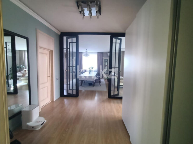 Продажа 5-комнатной квартиры, 200 м² - Продажа пятикомнатных и более квартир в монолитно-каркасном доме в Астане фото 6 из 47