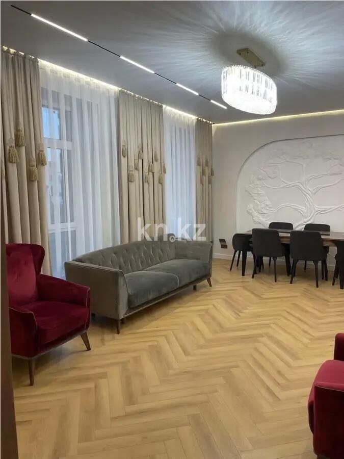 Продажа 4-комнатной квартиры, 130 м² - Продажа квартир в Семее фото 1 из 5