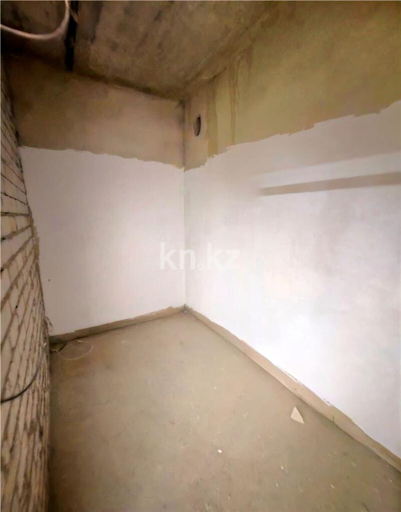 Продажа 4-комнатной квартиры, 76 м² - Продажа четырехкомнатных квартир в кирпичном доме в Караганде - страница 6 фото 11 из 13