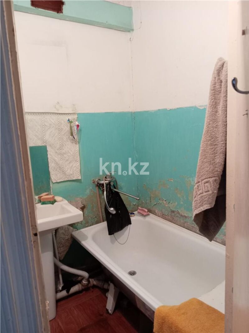 Продажа 1-комнатной квартиры, 31 м² - Продажа однокомнатных квартир в панельном доме в Караганде - страница 8 фото 5 из 6