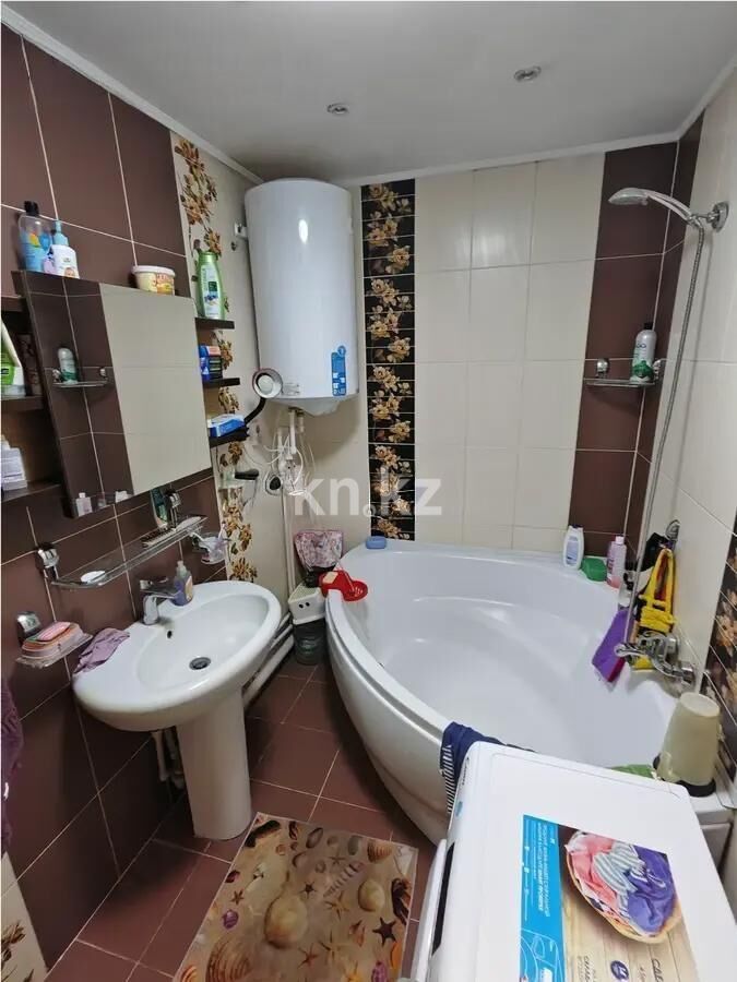 Продажа 3-комнатной квартиры, 65 м² - Продажа трехкомнатных квартир в кирпичном доме в Караганде - страница 15 фото 5 из 7