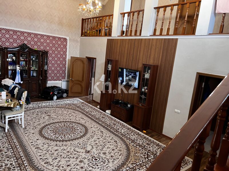 Продажа 4-комнатного дома, 200 м² - Продажа домов, коттеджей в Караганде - страница 2 фото 1 из 18