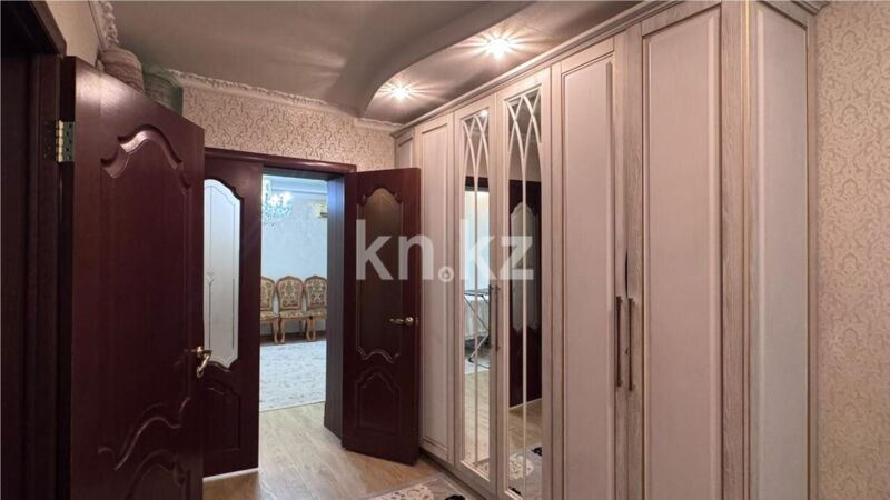 Продажа 3-комнатной квартиры, 92 м² - Продажа трехкомнатных квартир в Караганде - страница 2 фото 12 из 17