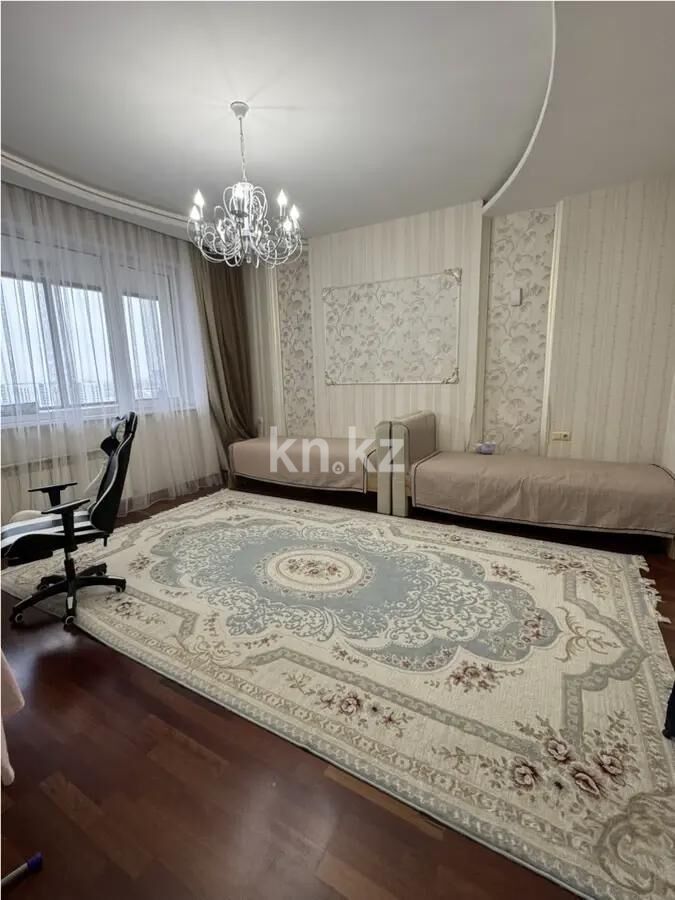 Продажа 5-комнатной квартиры, 200 м² - Продажа пятикомнатных и более квартир в кирпичном доме в Астане - страница 2 фото 4 из 8