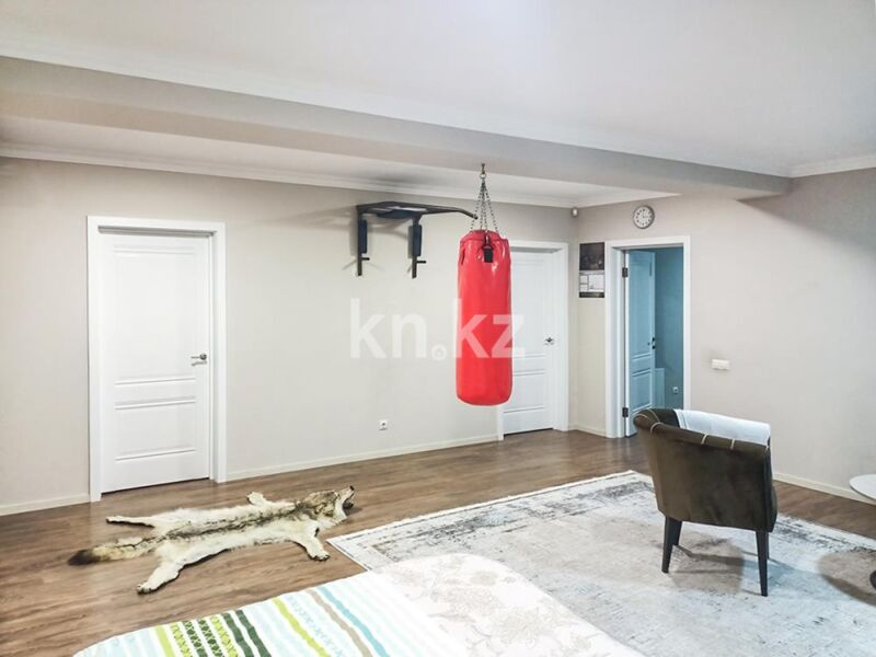 Продажа 9-комнатного дома, 460 м² - Продажа домов, коттеджей в Медеуском р-не Алматы - страница 2 фото 12 из 20