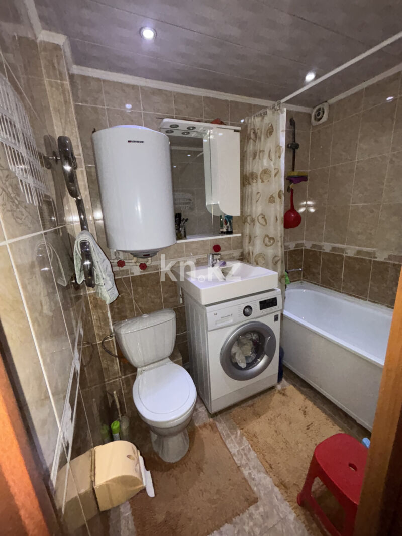 Продажа 3-комнатной квартиры, 62 м² - Продажа трехкомнатных квартир в Караганде - страница 3 фото 7 из 10
