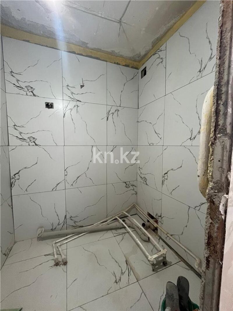Продажа 1-комнатной квартиры, 36 м² - Продажа однокомнатных квартир в панельном доме в Караганде - страница 8 фото 7 из 14