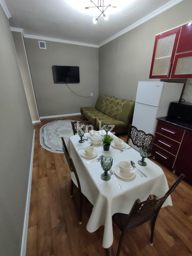 Аренда 2-комнатной квартиры посуточно, 50 м² - Аренда недвижимости в Шымкенте фото 1 из 12
