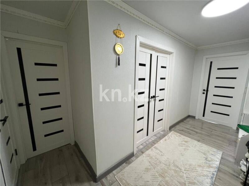 Продажа 3-комнатной квартиры, 60 м² - Продажа квартир в Михайловке Караганды - страница 4 фото 11 из 13