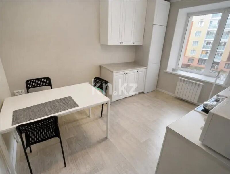 Продажа 3-комнатной квартиры, 83.5 м² - Продажа трехкомнатных квартир в кирпичном доме в Казахстане - страница 5 фото 4 из 8