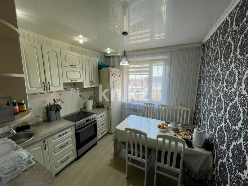 Продажа 4-комнатной квартиры, 87 м² - Продажа четырехкомнатных квартир в панельном доме в Караганде - страница 5 фото 9 из 15