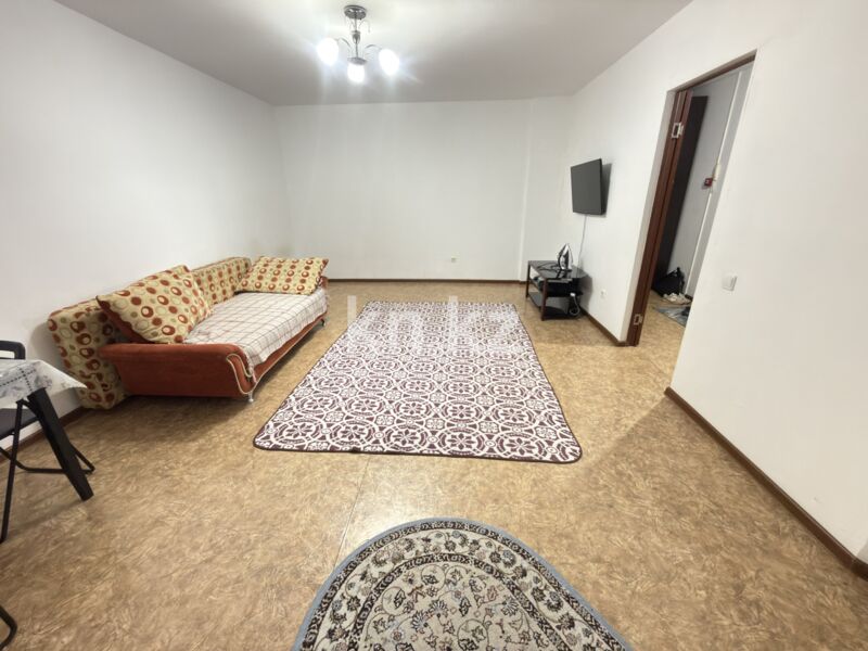 Продажа 1-комнатной квартиры, 41 м² - Продажа однокомнатных квартир на Юго-Востоке Караганды - страница 8 фото 1 из 19