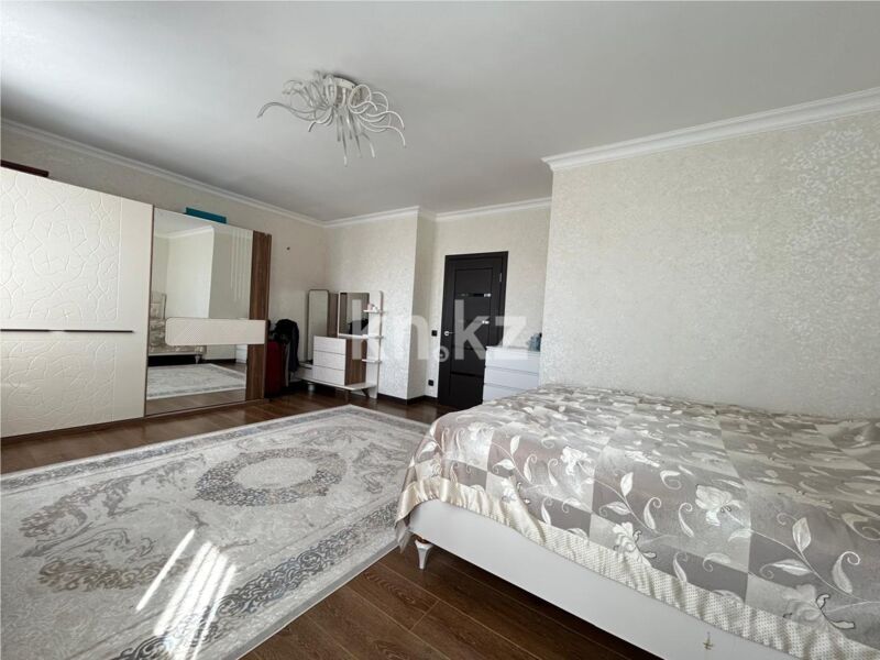 Продажа 4-комнатной квартиры, 139.7 м² - Продажа четырехкомнатных квартир в кирпичном доме в Казахстане - страница 23 фото 12 из 19