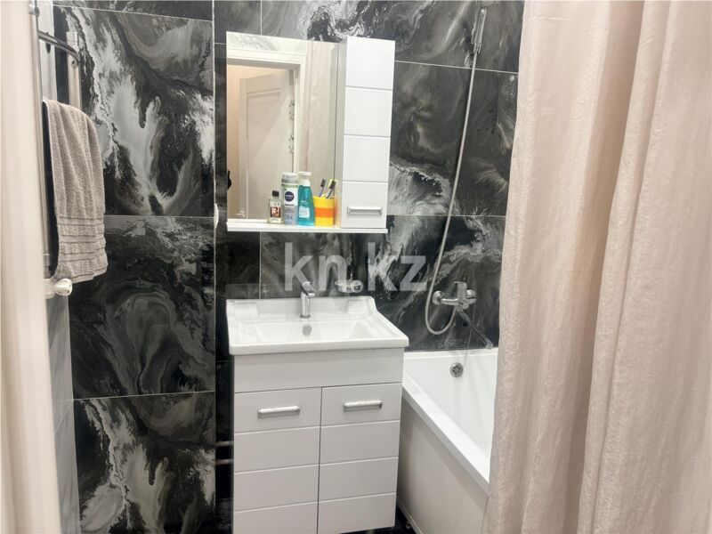 Продажа 6-комнатной квартиры, 155 м² - Продажа квартир в кирпичном доме в Караганде - страница 2 фото 41 из 48