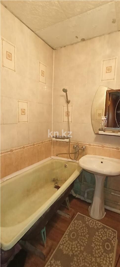 Продажа 3-комнатной квартиры, 55 м² - Продажа квартир в блочном доме в Темиртау - страница 2 фото 9 из 15
