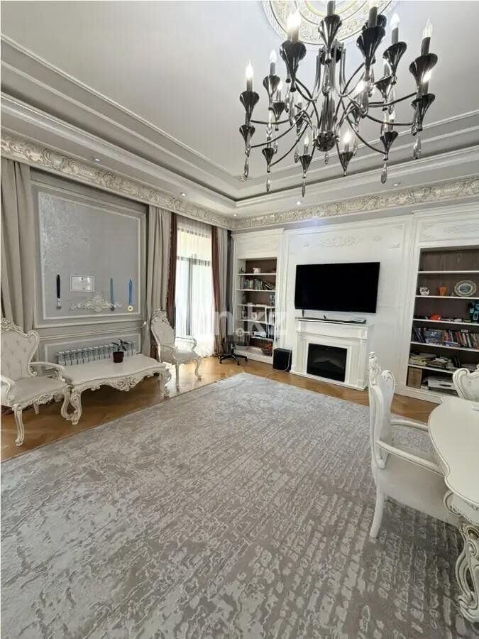 Продажа 3-комнатной квартиры, 239 м² - Продажа квартир в Ауэзовском р-не Алматы - страница 3 фото 1 из 4