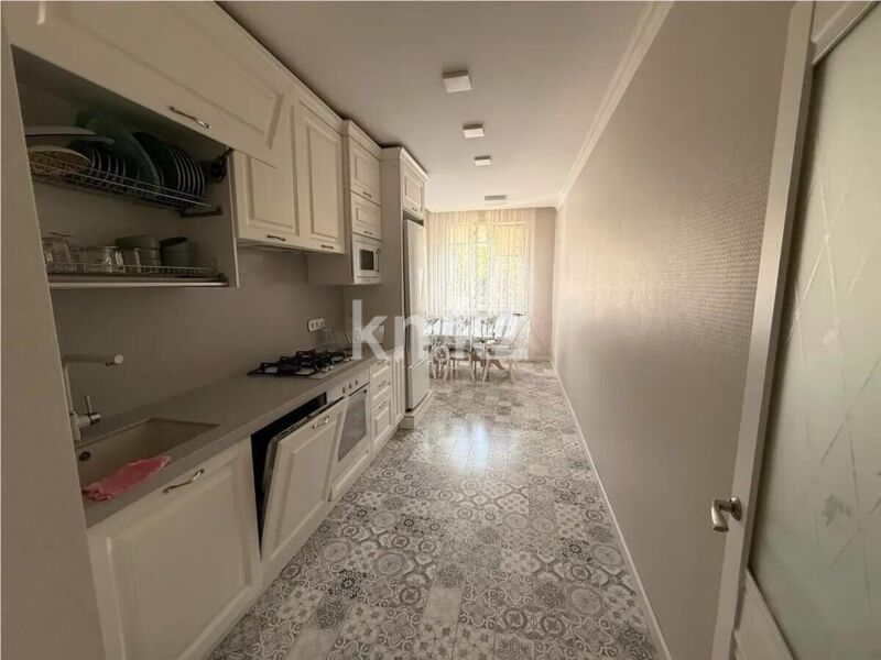 Продажа 4-комнатной квартиры, 32 м² - Продажа четырехкомнатных квартир от собственников в Алматы - страница 4 фото 6 из 8