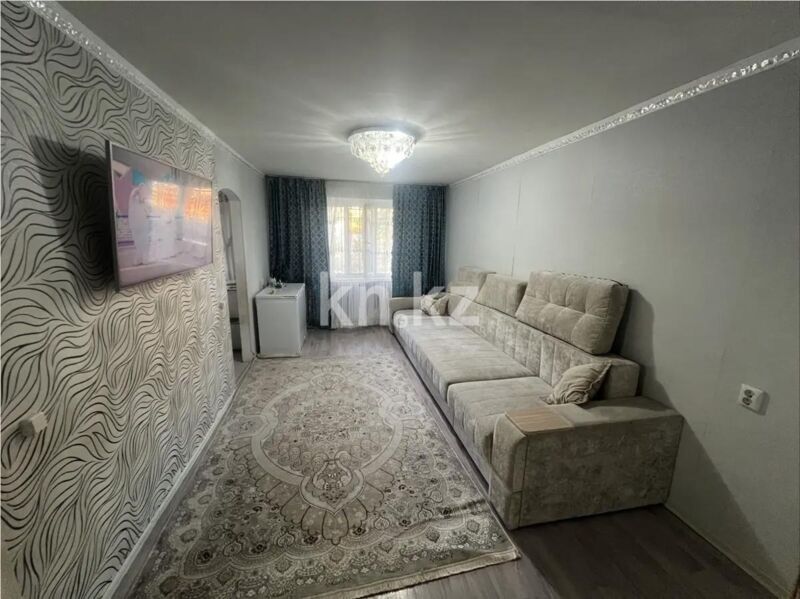 Продажа 2-комнатной квартиры, 44 м² - Продажа квартир на Юго-Востоке Караганды - страница 3 фото 1 из 3