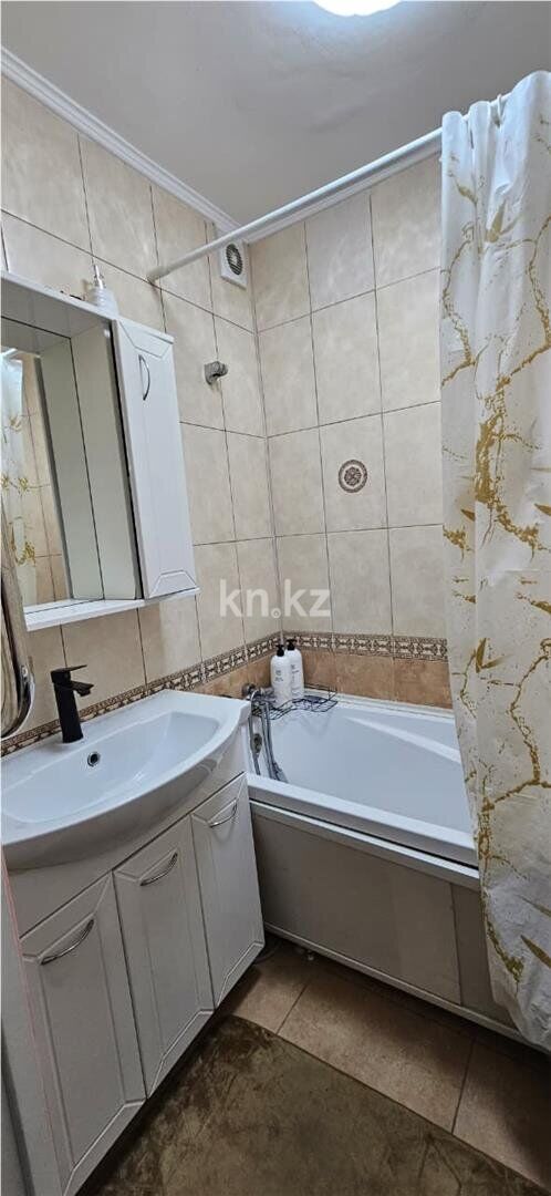 Продажа 4-комнатной квартиры, 76 м² - Продажа четырехкомнатных квартир в Караганде фото 11 из 13