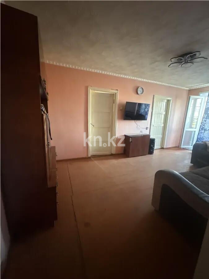 Продажа 4-комнатной квартиры, 61 м² - Продажа четырехкомнатных квартир в панельном доме в Караганде - страница 6 фото 1 из 8