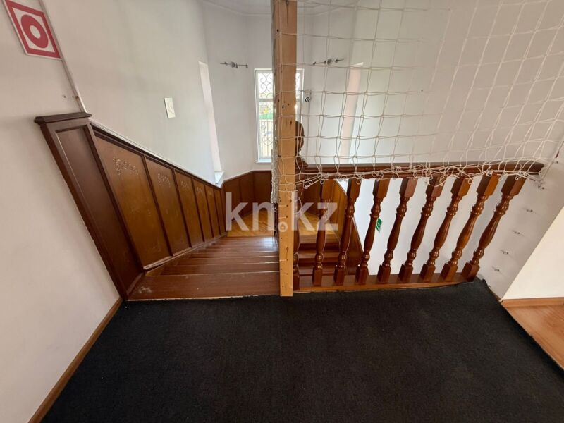 Аренда 9-комнатного дома, 450 м² - Продажа зданий в Усть-Каменогорске фото 7 из 31